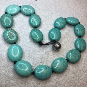 Turquoise beaded necklace
